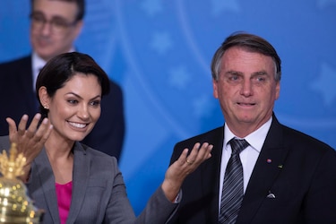 Bolsonaro, su esposa y seis allegados declaran a la Policía sobre las joyas árabes
