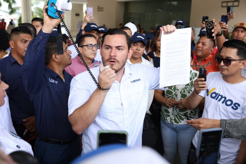 El nuevo frente contra Vamos: los partidos presionan al Tribunal Electoral para que no reconozca las 70,000 firmas