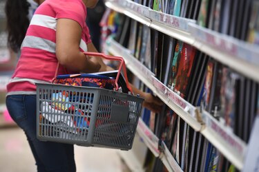 Se inicia el ciclo escolar; época de gastos que explican por qué 33 mil estudiantes han migrado a colegios estatales