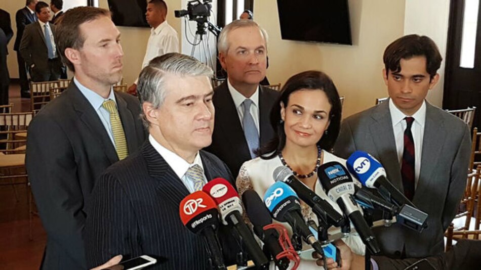 Gobierno reorganiza la comisión sobre los servicios financieros