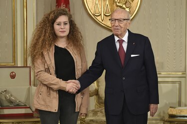 Desafiante joven palestina, de la cárcel a VIP