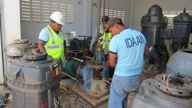 Penonomé, entre apagones y falta   de agua potable