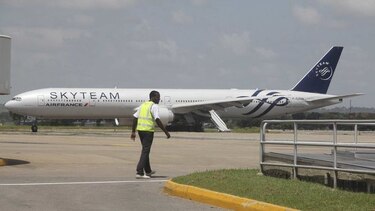 Aterrizaje de urgencia en Kenia fue por objeto inofensivo