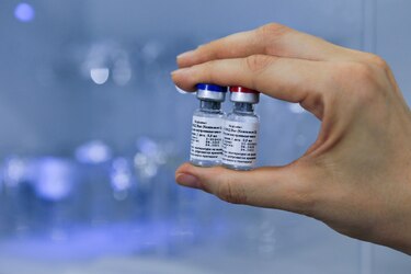 Más de 5,000 millones de dosis de vacunas contra la Covid-19 ya han sido adquiridas