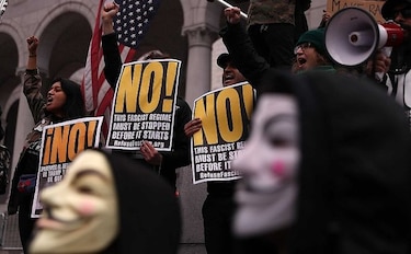 El Estados Unidos anti-Trump estalla en cólera
