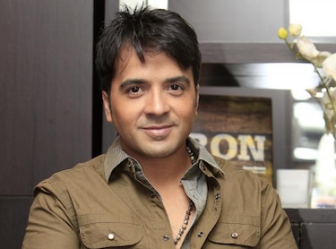 Luis Fonsi estrena 2012 con la promoción de su sencillo Clarida
