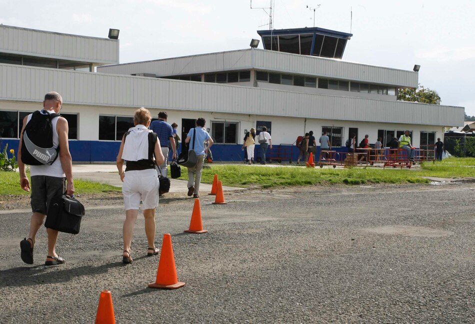 Frenan compra de 13 hectáreas por $6 millones para ampliación del aeropuerto de Isla Colón, en Bocas del Toro