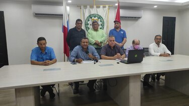 Caravana humanitaria se dirige a Veraguas por vía alterna; Cciap en Chiriquí calcula pérdidas en $200 millones