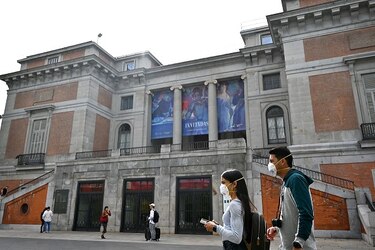 Madrid cierra todos sus comercios, menos supermercados, farmacias y gasolineras, para frenar el coronavirus