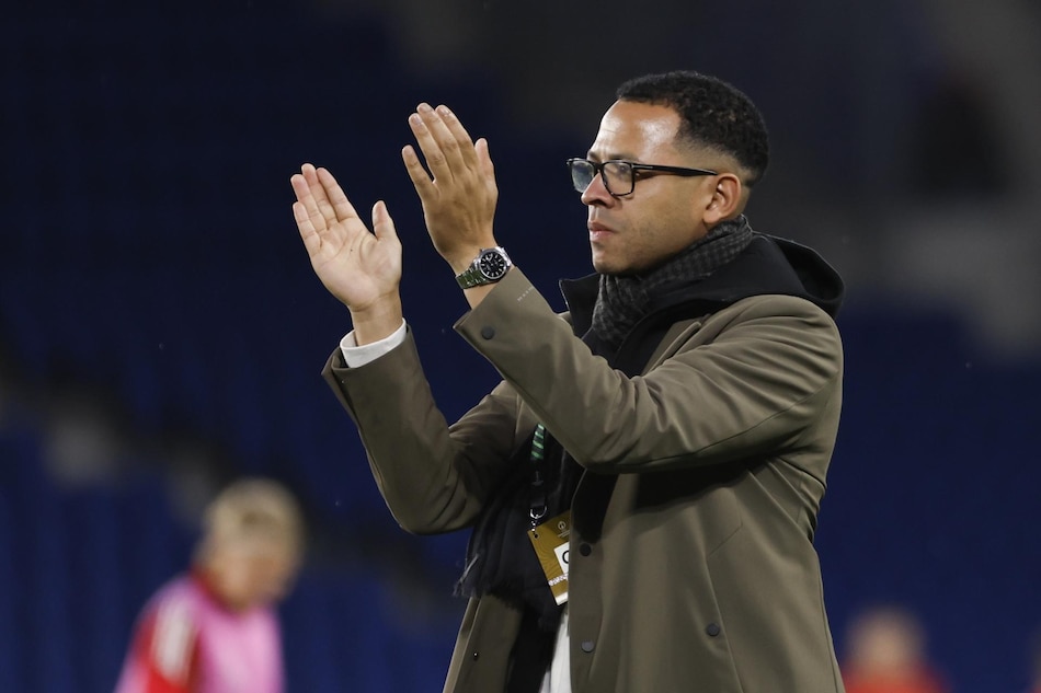 Chelsea nombra a Liam Rosenior como nuevo entrenador