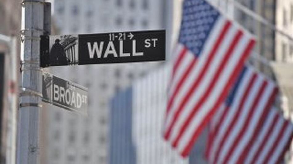 Volatilidad marca al dólar