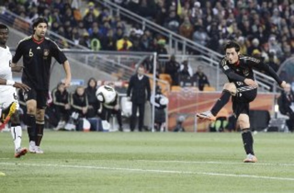 Alemania se hace sentir y Ghana salva honor africano