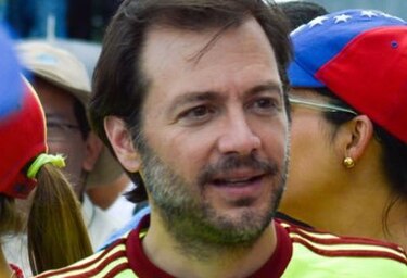 Alcalde opositor venezolano denuncia que el gobierno anuló su pasaporte