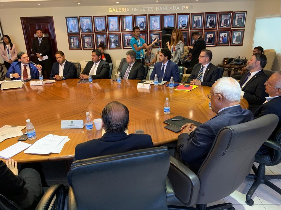 Credenciales recomienda al pleno ratificar a administrador de la AIG y a varios directivos de entidades