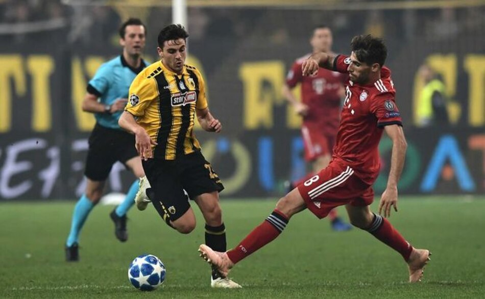 Bayern suda para ganarle al AEK; Valencia empata con Young Boys