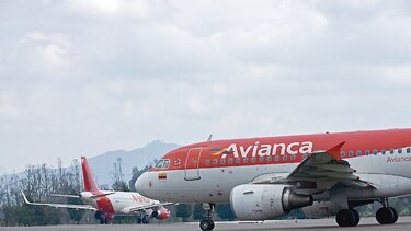 Avianca aplaza pagos y negocia con acreedores