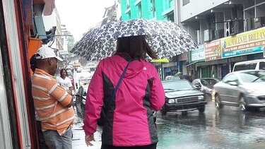 Emiten aviso por aguaceros y tormentas aisladas en varias zonas del país