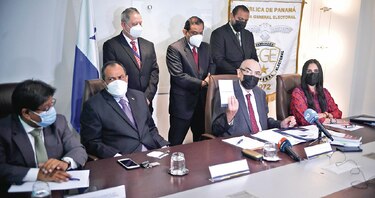 Clientelismo político solo genera una circular oficial