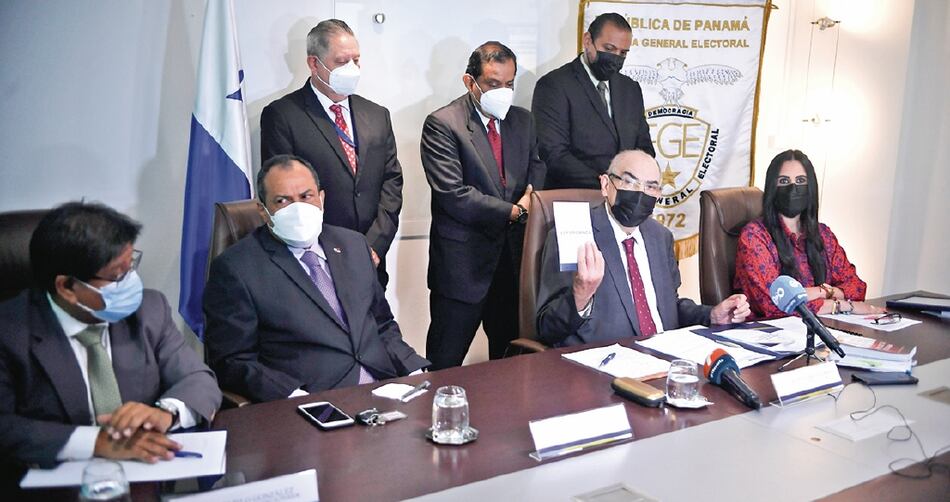 Clientelismo político solo genera una circular oficial