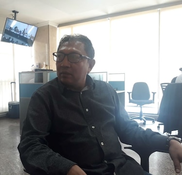 Suplente de diputado acusado de delitos sexuales rompe el silencio: ‘Arquesio Arias sigue manejando todo’