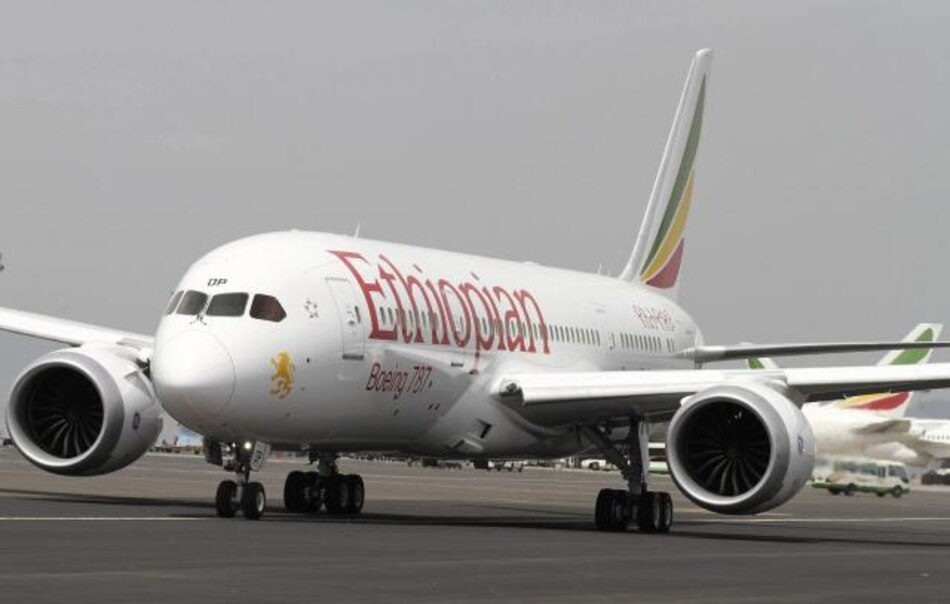 Despega el primer vuelo de un Boeing 787 tras tres meses en tierra