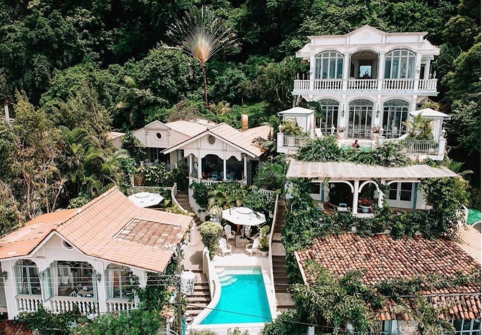 Un hotel de Taboga coloca a Panamá como destino turístico tras ser nominado en los Emmy Awards Gift Bags 2024