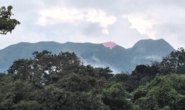 El impacto en el ambiente por vestir de rosado a la India Dormida