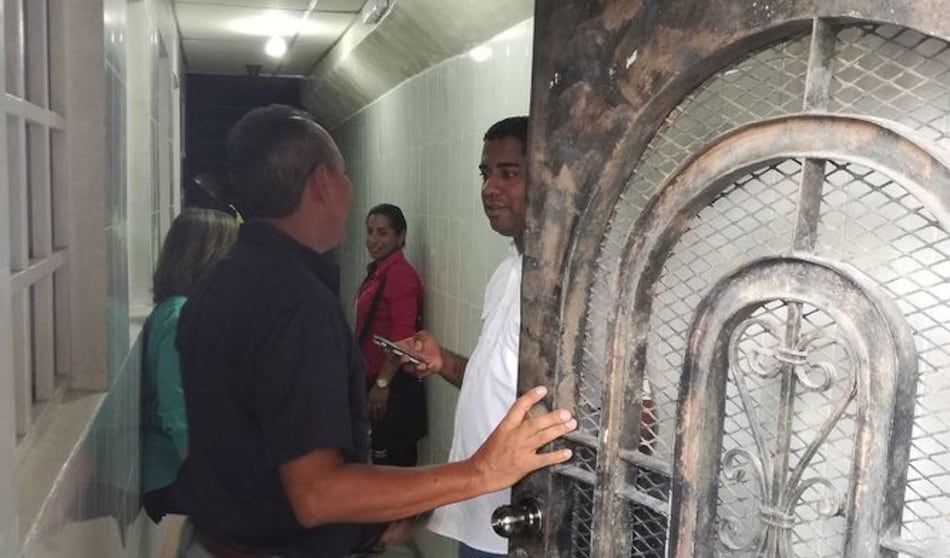 Minsa cierra estética que operaba sin los permisos en la 12 de Octubre