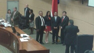 Asamblea juramenta nuevos diputados
