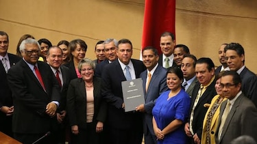 Aprueban en tercer debate la ley de carrera judicial