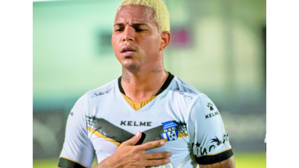 Nelson Barahona fue clave para que el Árabe Unido arrancara con el pie derecho al vencer el pasado viernes al San Francisco FC por 2-0. CORTESÍA