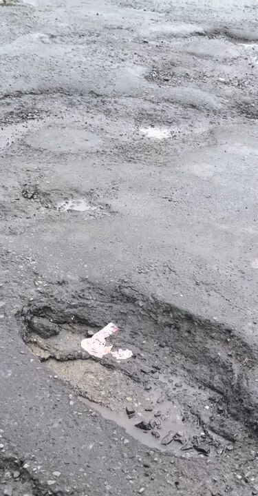 Baches en la vía Transístmica Gonzalillo-Las Cumbres: un peligro creciente para conductores