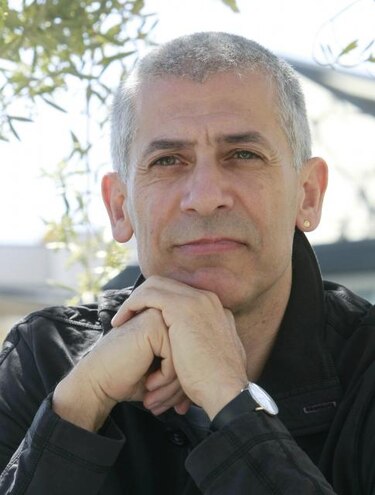 Español José Ovejero gana el Premio Alfagura