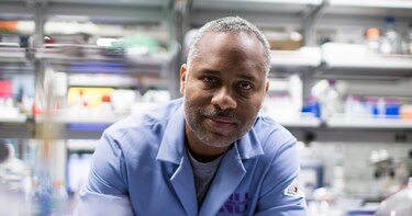 Científico panameño desarrolla dispositivo inalámbrico para el control de la vejiga