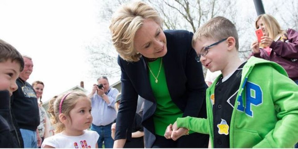 Aspirantes a la Presidencia en 2016 cortejan a los estados claves