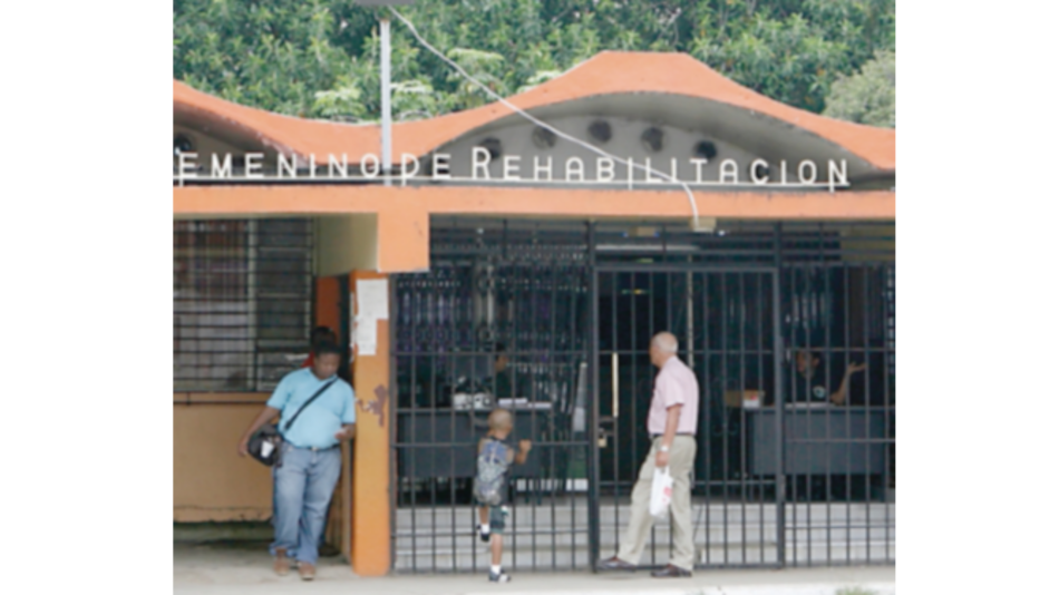 Decomisan drogas y municiones en cárceles