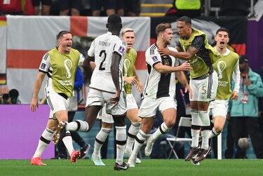 Alemania respira y España da por bueno el empate