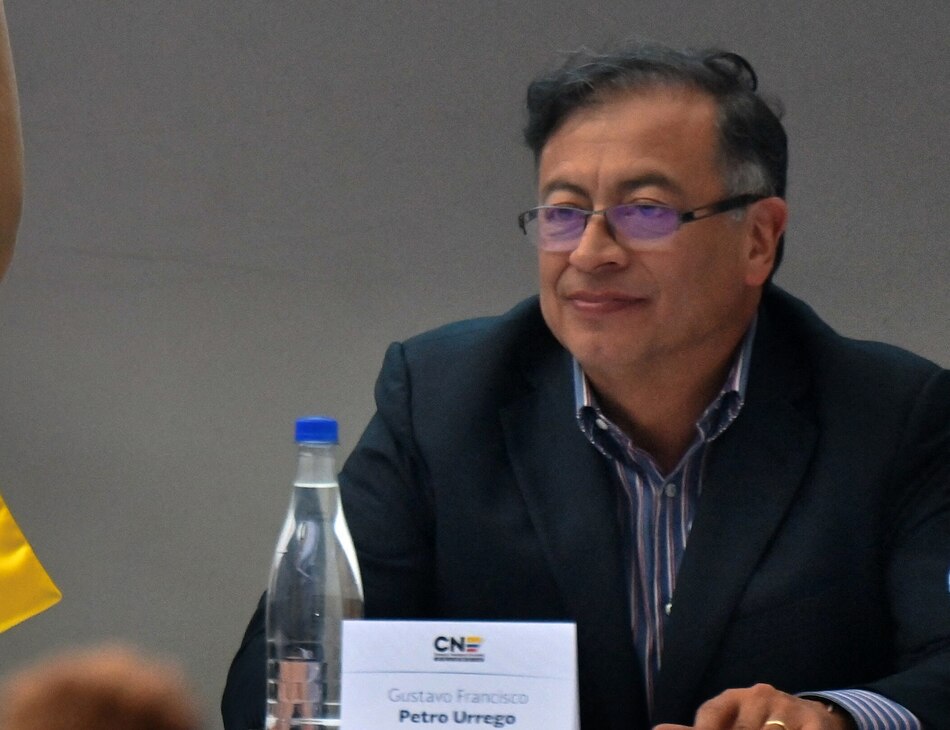 Petro invita a indígenas e industria azucarera a una mesa de diálogo