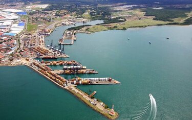 AMP atiende derrame de residuos de hidrocarburo en puerto Cristóbal