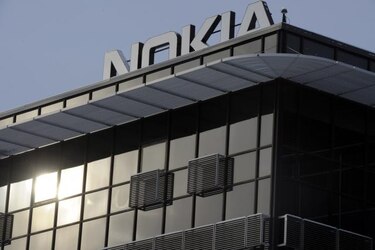 Nokia lanza su primer teléfono Windows con chip NFC