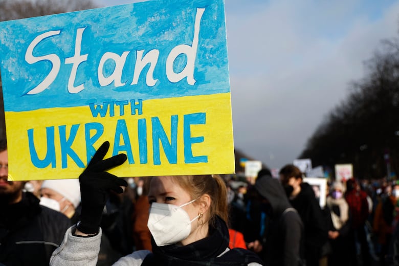 Ucrania tratará de negociar con Rusia, pero con escepticismo, dijo Zelenski