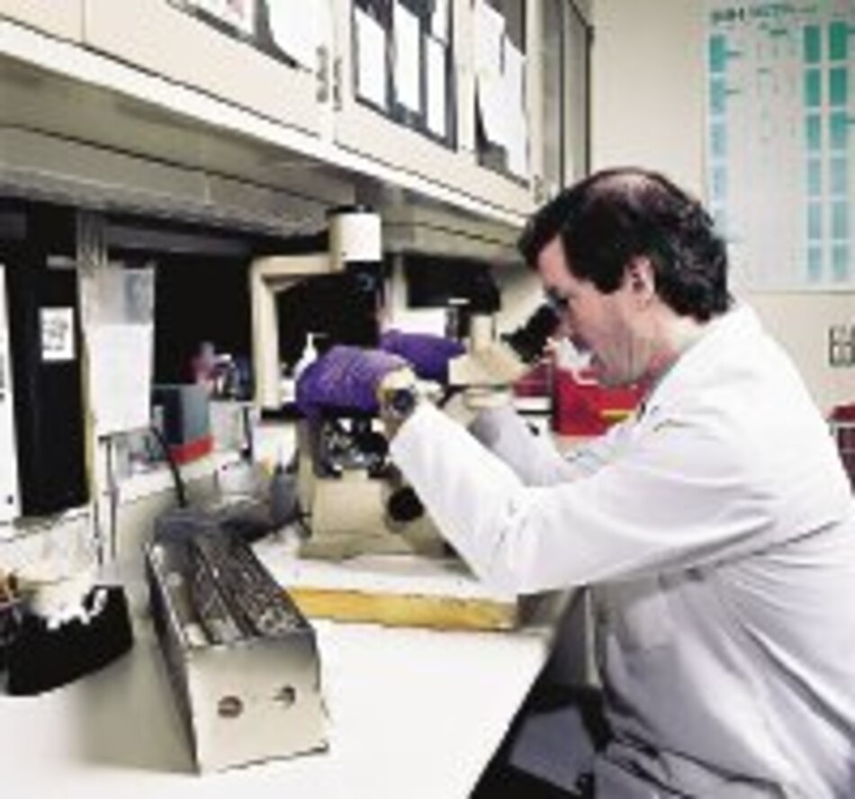 Estudian terapia contra el sida