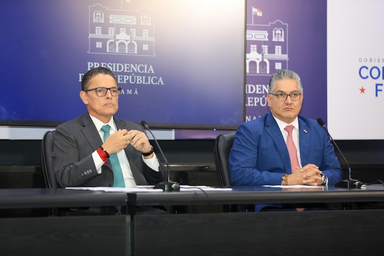 Juan Diego Vásquez: ‘El gobierno reconoce como error suspender el hábeas corpus’