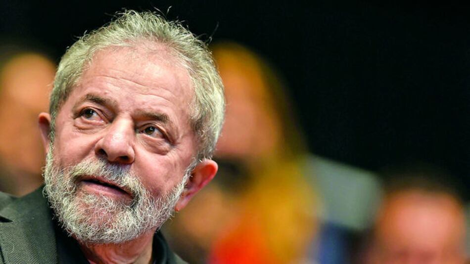 Policía de Brasil interrogará al expresidente Lula por escándalo de Petrobras
