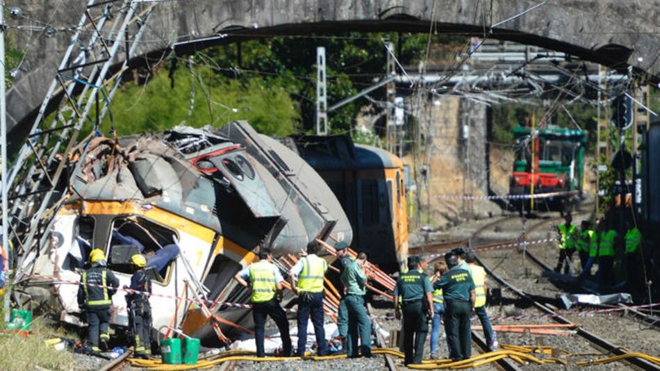 Investigan accidente de tren que dejó cuatro muertos en España
