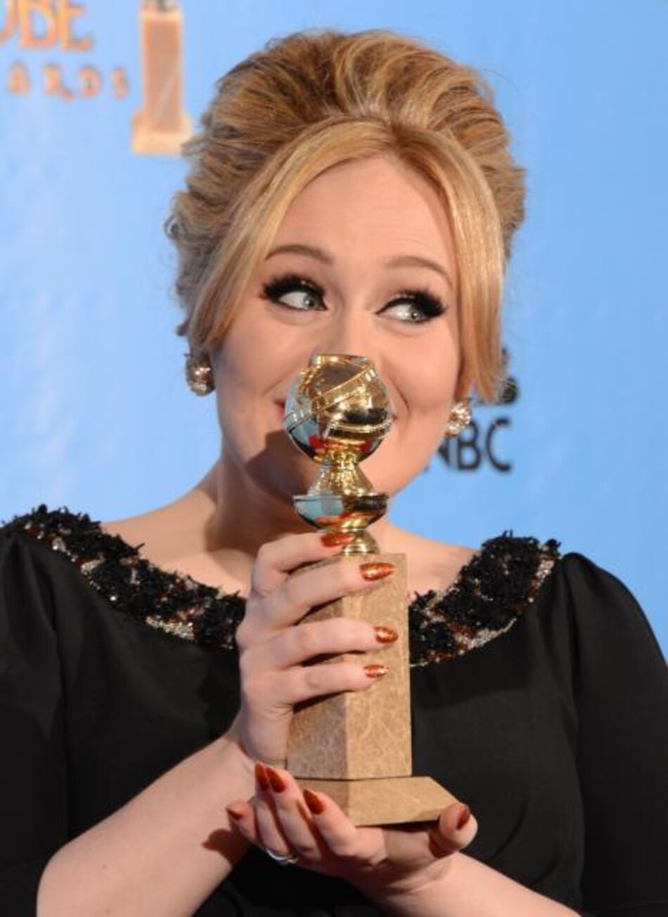 Adele cumple 25 años a la espera de un tercer álbum