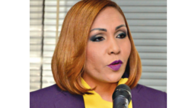 Rechazan denuncia contra Yanibel Ábrego
