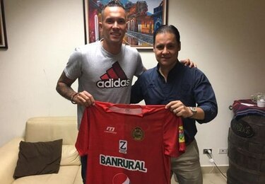 Blas Pérez llega muy motivado a Guatemala