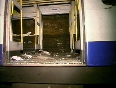 ‘Miré a los ojos del hombre que se inmoló en el metro delante de mí y ahora lo veo en todas partes’: a 20 años de los atentados de Londres que dejaron 52 muertos