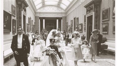 Fotografías inéditas de la boda de Diana de Gales con Carlos conmueven al público británico